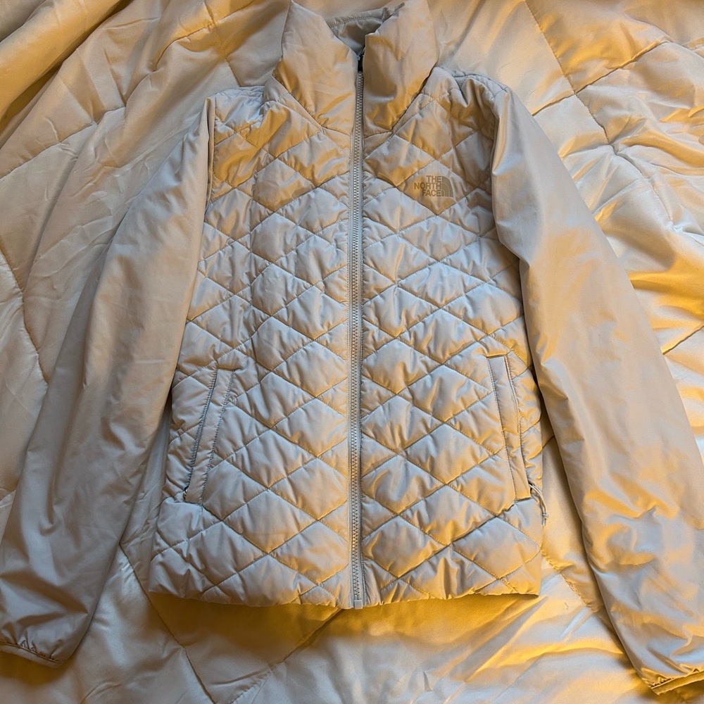 Women's Light Gray Quilted Jacket